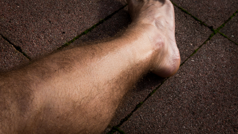 Illustration for article titled The Reluctant Man's Guide To Shaving Your Legs